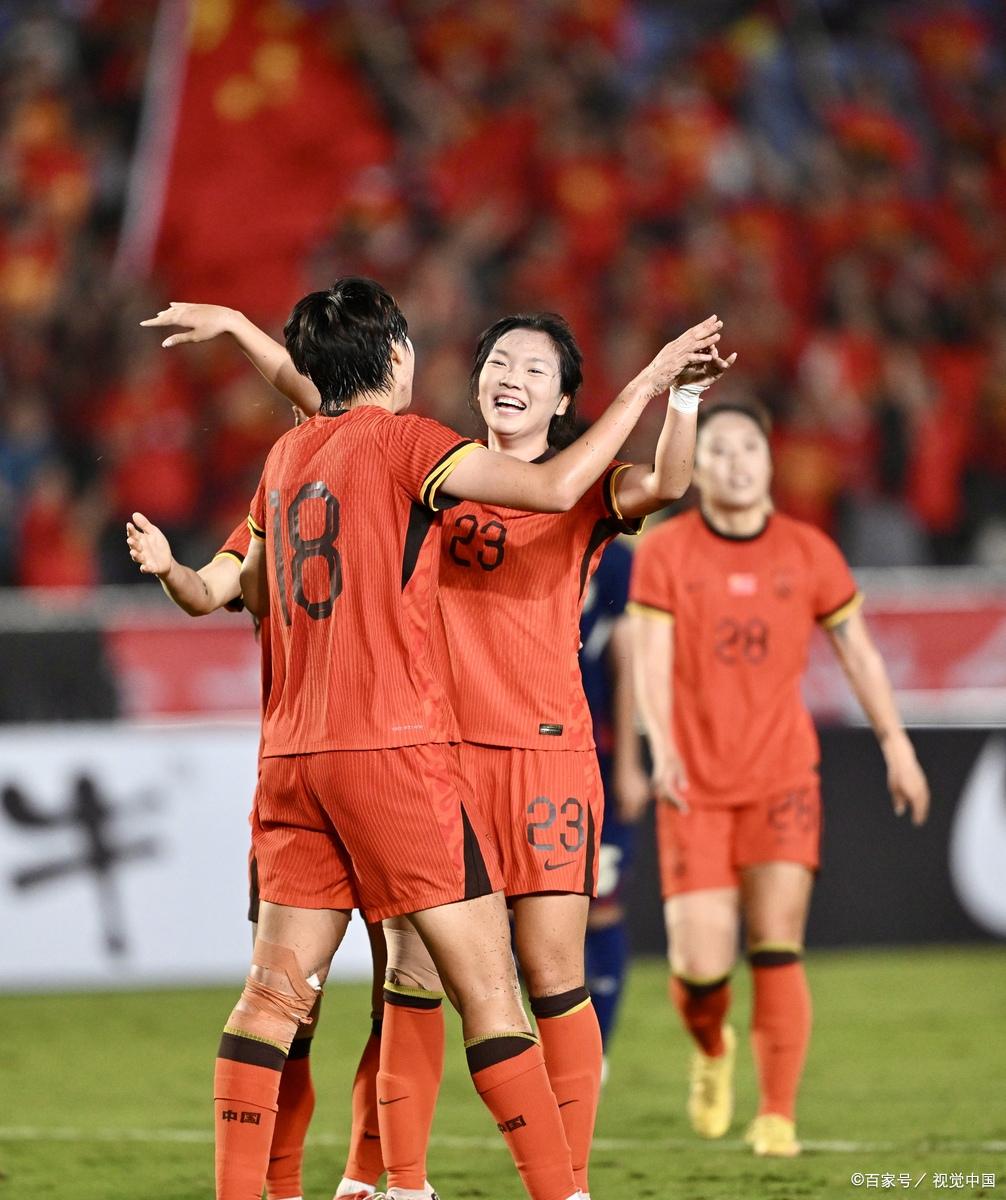 中国女足取得欧洲足球锦标赛邀请，备战热火朝天