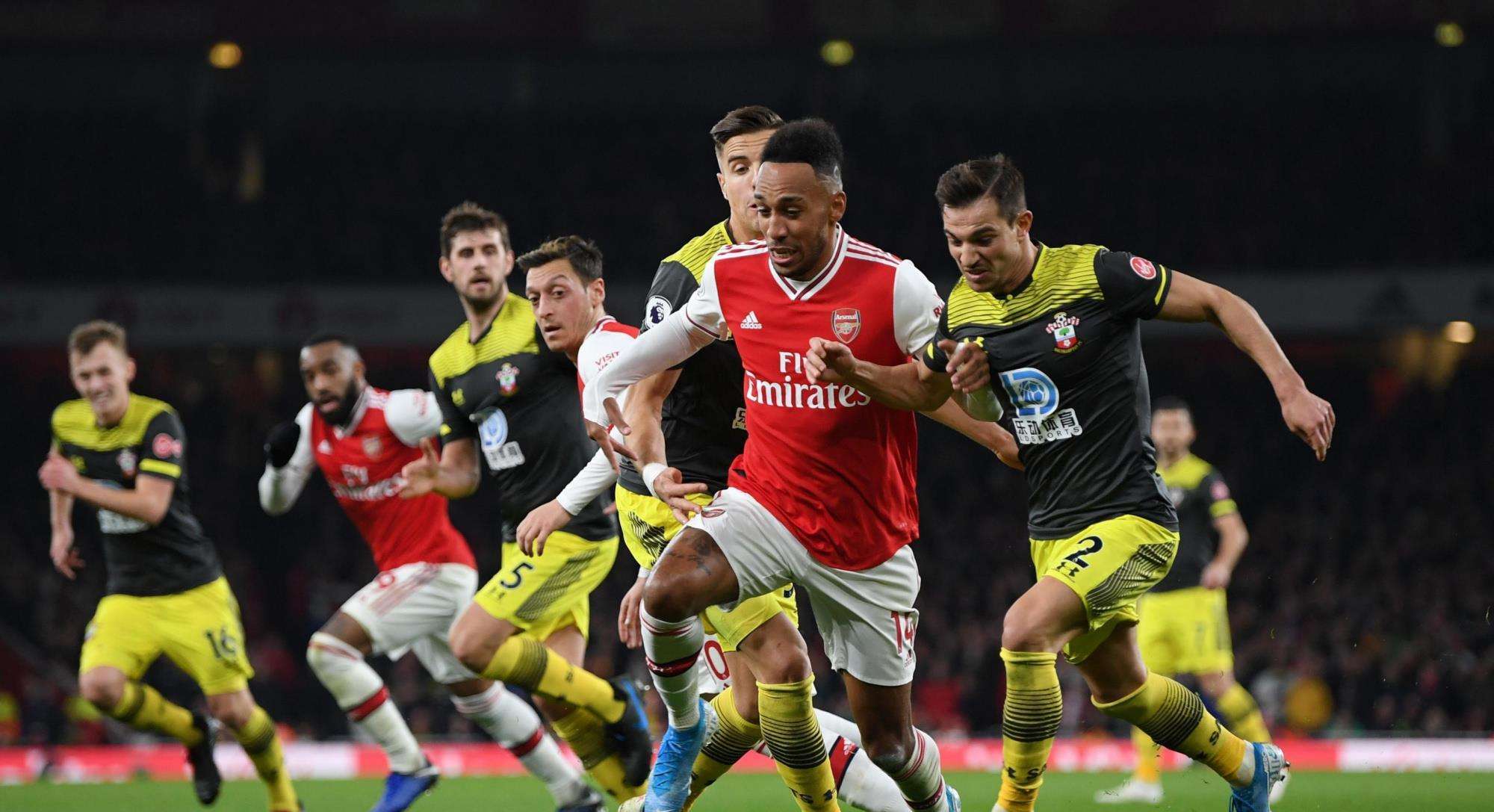 弗雷堡在主场逆袭,力压对手 弗雷堡在主场逆袭,力压对手