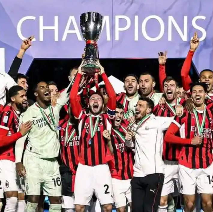 意大利队在比赛中夺冠，祝贺他们的胜利！