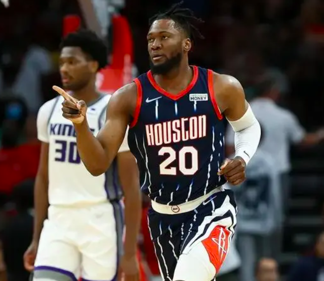 关于安哥拉篮球运动员表现出色,为国争光的信息 关于安哥拉篮球运动员表现出色,为国争光的信息