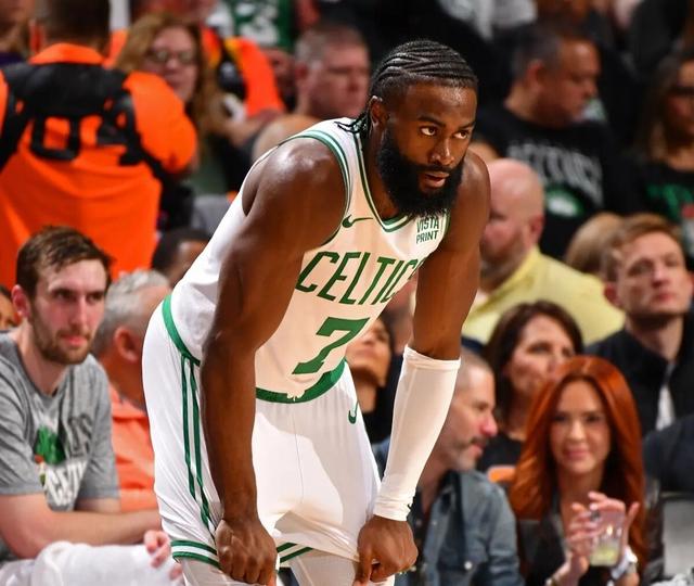 凯尔特人轻松击败公牛，迎来胜利