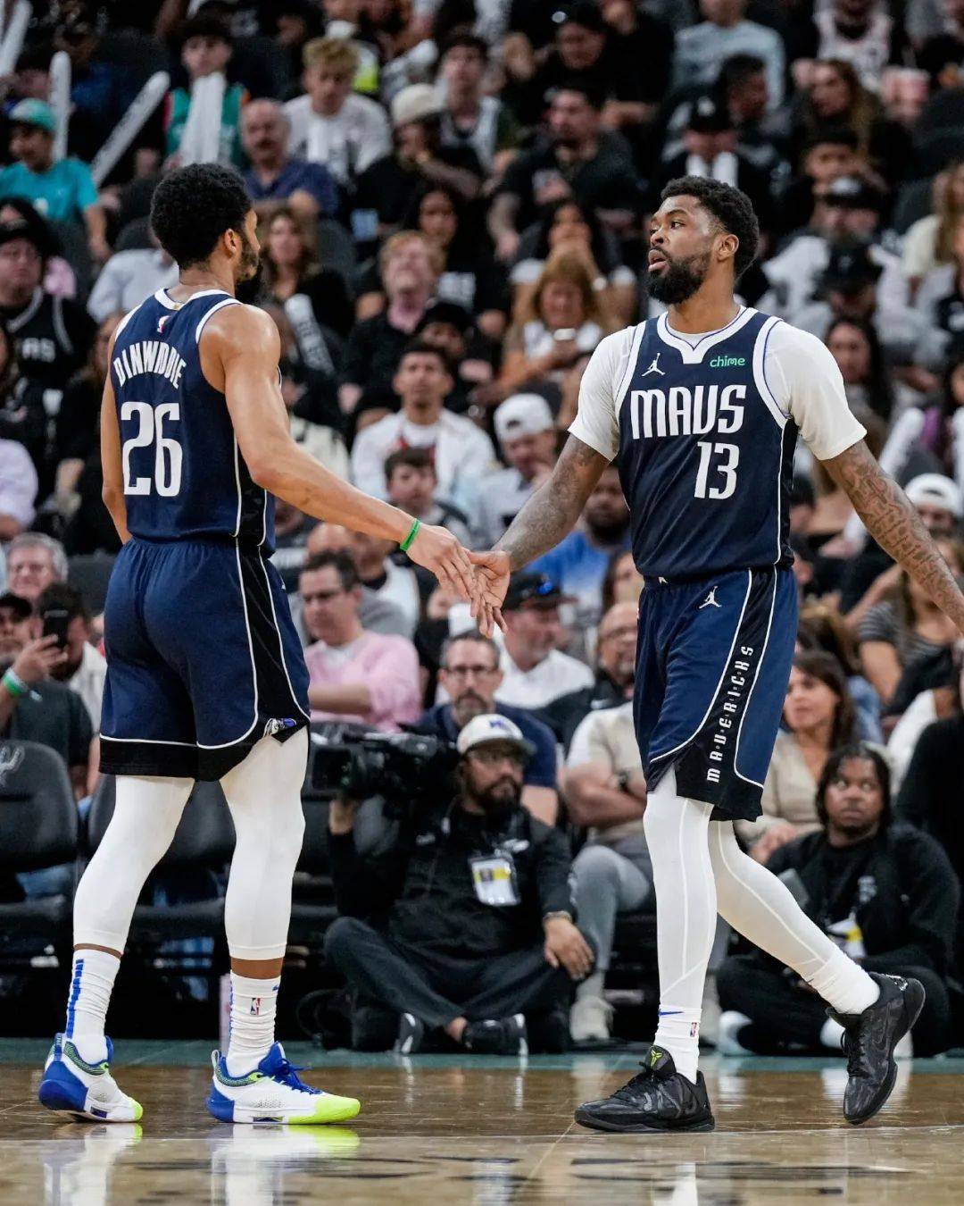 独行侠客场不敌火箭，实力逐渐暴露的简单介绍