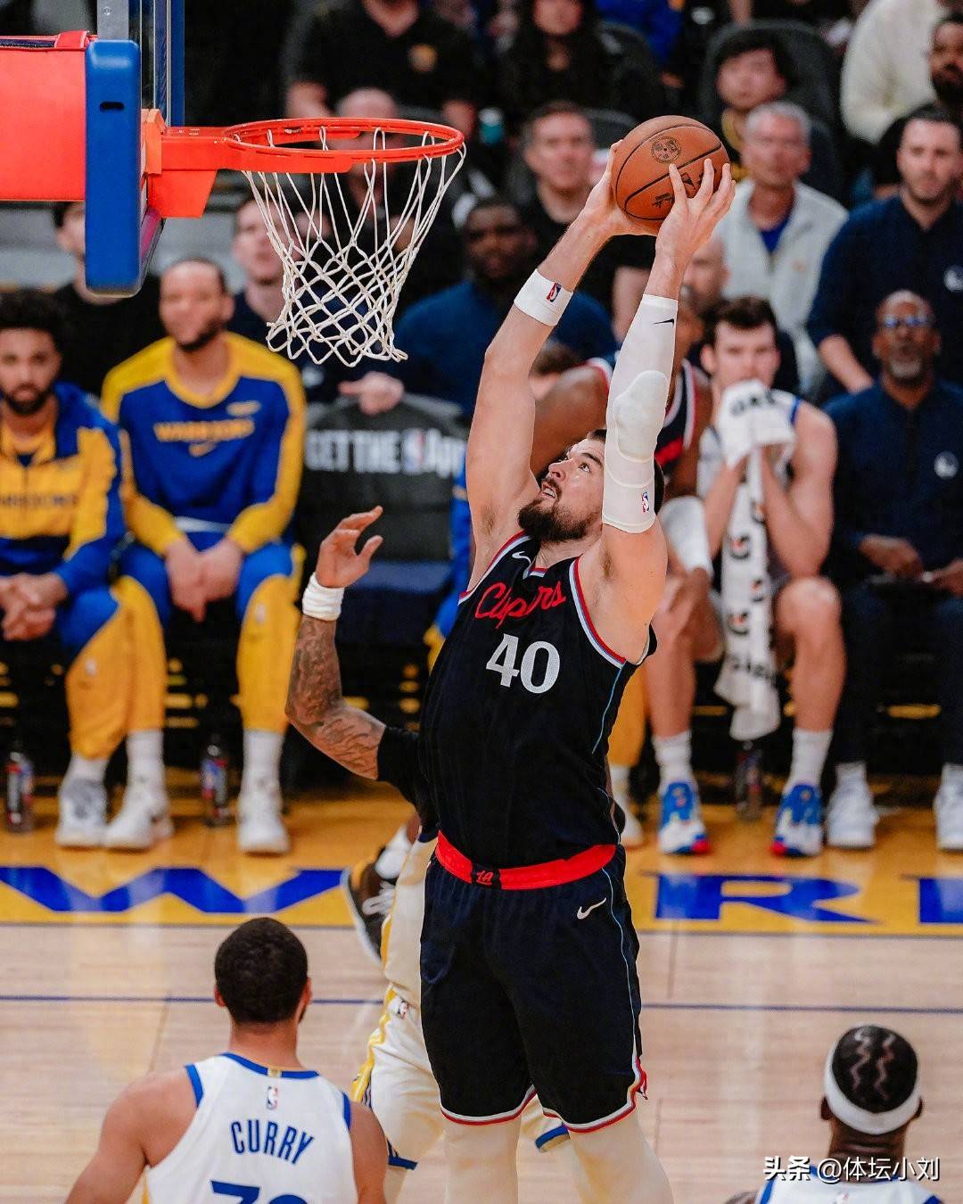 快船逆转太阳，莱昂纳德关键三分的简单介绍