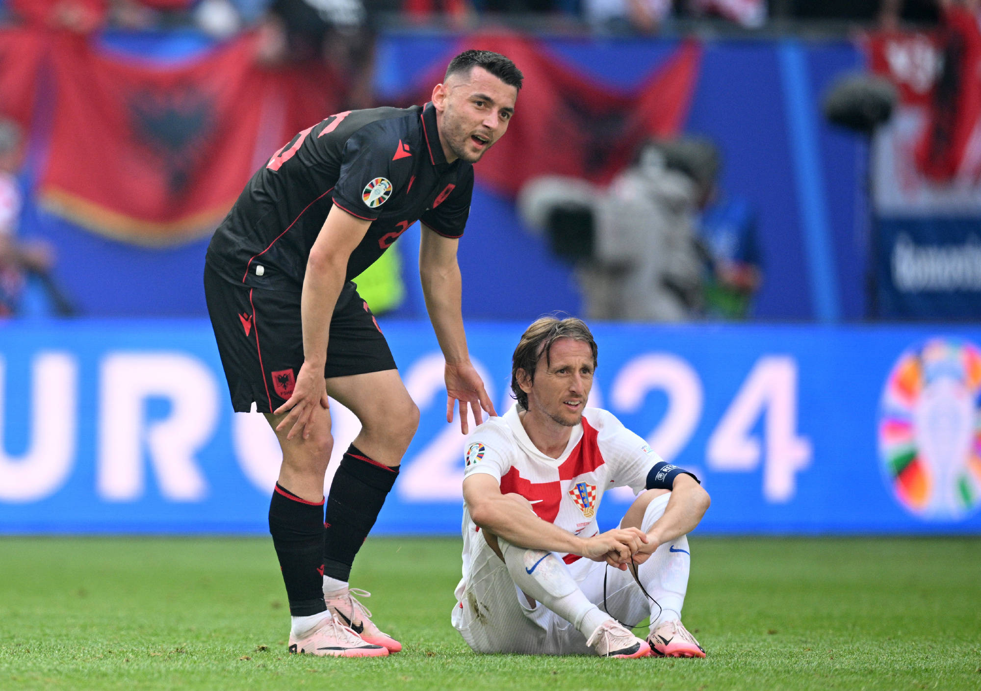 葡萄牙大胜贝宁,闪耀欧洲杯资格赛 葡萄牙大胜贝宁,闪耀欧洲杯资格赛