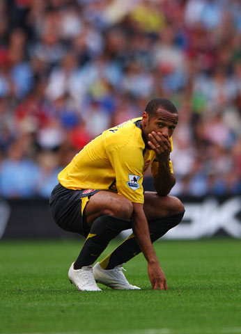 包含桑德兰客场大胜，赢得新赛季首场胜利的词条